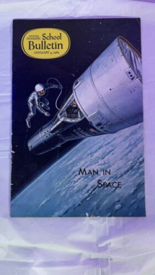 National Geographic - SCHOOL BULLETIN - Jan 4, 1965- MAN IN SPACE - Vintage